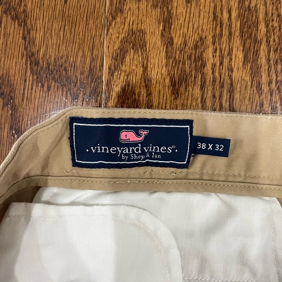 Vineyard Vines Khaki Pants 38x32 - Picture 2 of 2